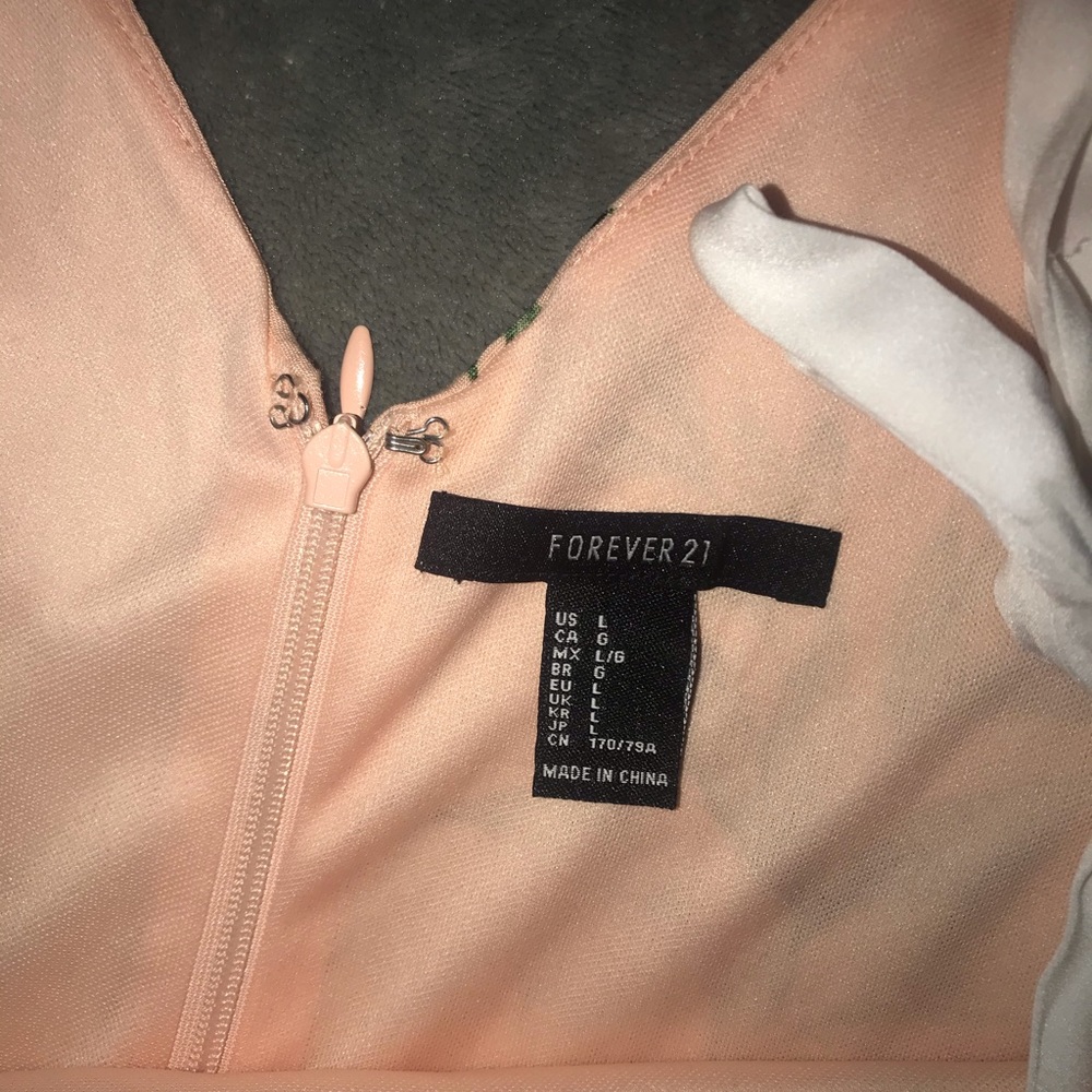 romper - Picture 3 of 3